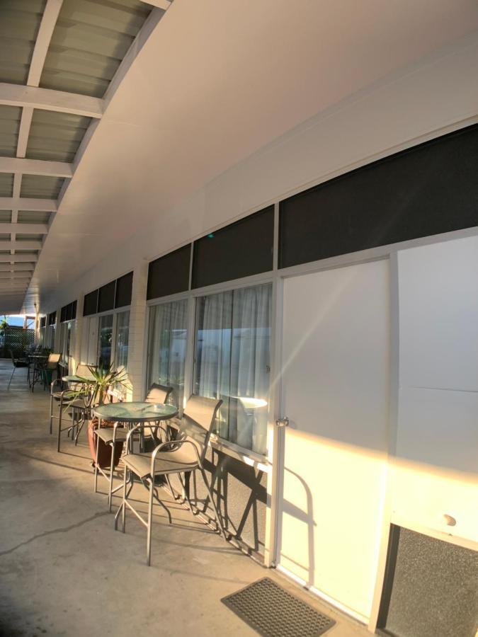 Tropical City Motor Inn อายร์ ภายนอก รูปภาพ