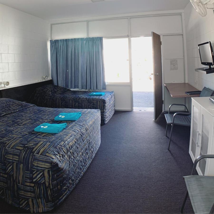Tropical City Motor Inn อายร์ ภายนอก รูปภาพ